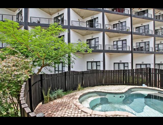 0.5 BEDROOM APARTMENT FOR SALE IN MABONENG